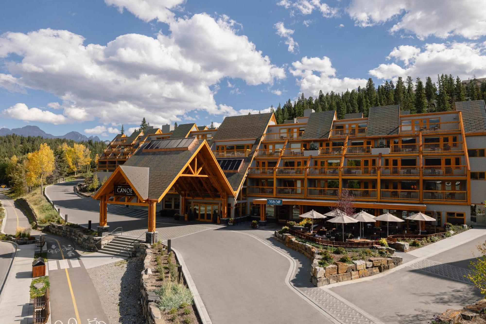 Hotel Canoe And Suites Banff Exterior foto
